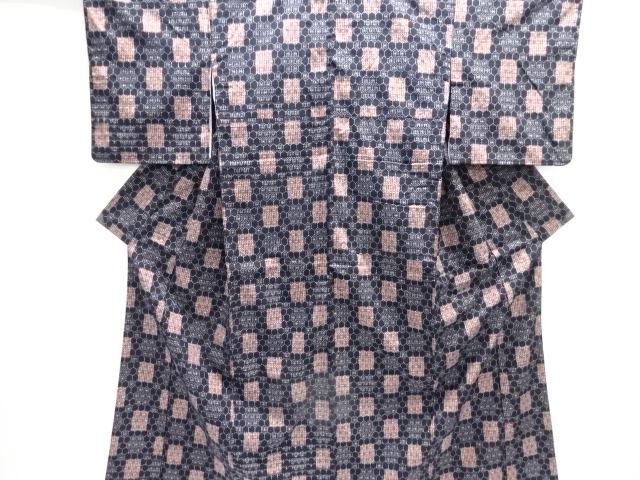 枡に亀甲模様織り出し手織り紬着物